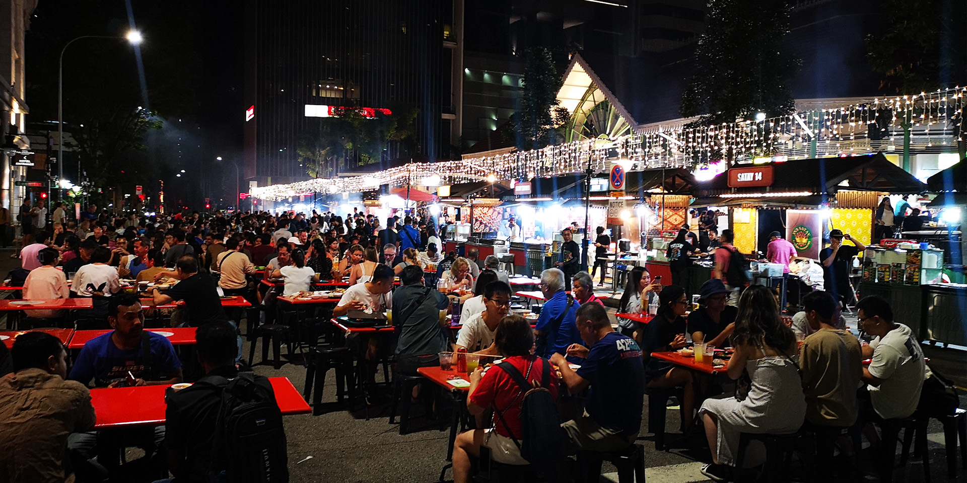 Street Food. Hawker Centre. Lau Pa Sat.